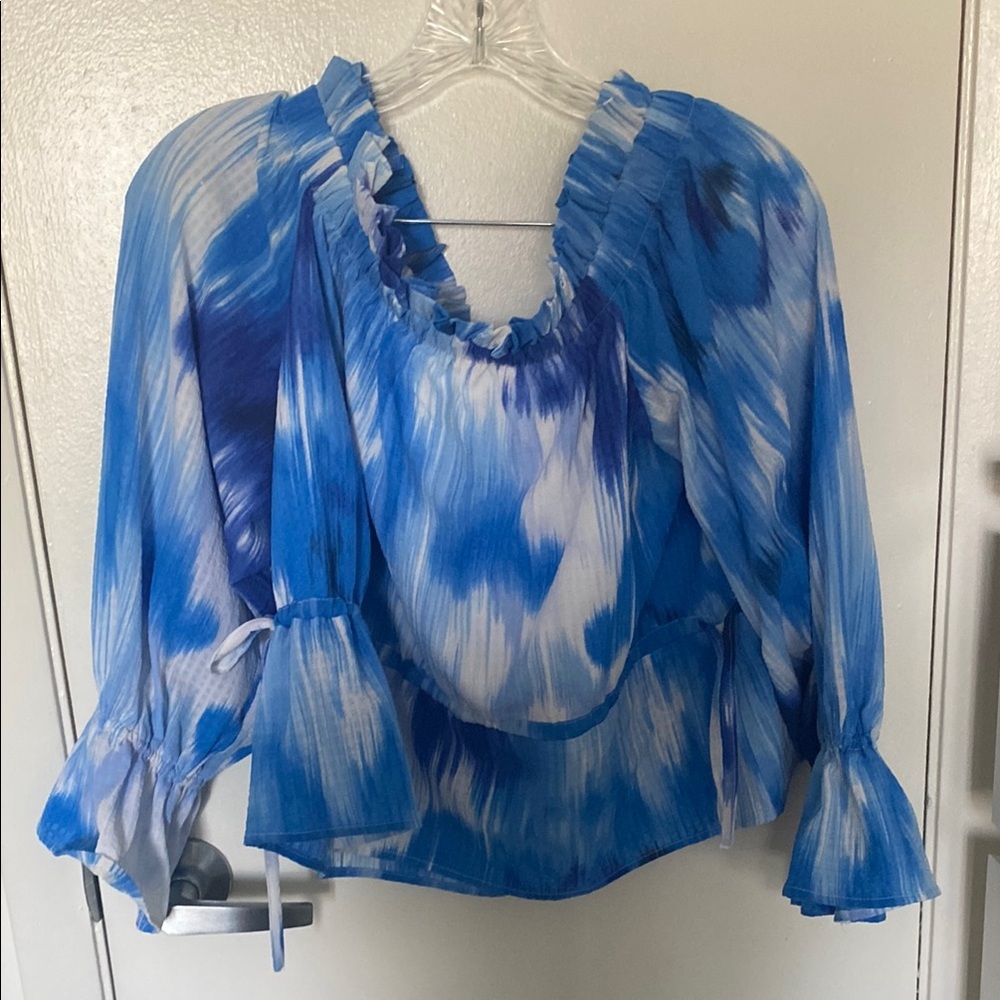 Blue and White Ruffled 3/4 Sleeve Blouse